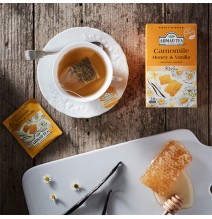 Vaisių ir žolelių arbata AHMAD Camomile Honey & Vanilla, 20 arbatos pakelių x 2 g, vokeliuose