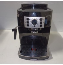 Ecost prekė po grąžinimo De'Longhi Magnifica S ECAM 22.110.B fully automatic coffee machine with mil