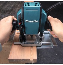 Vertikalus frezeris MAKITA RP0900J